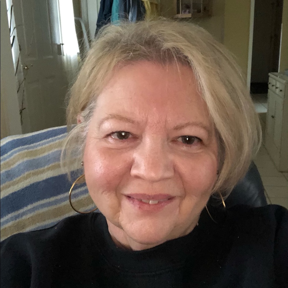 Meet your Posher, Debbie
